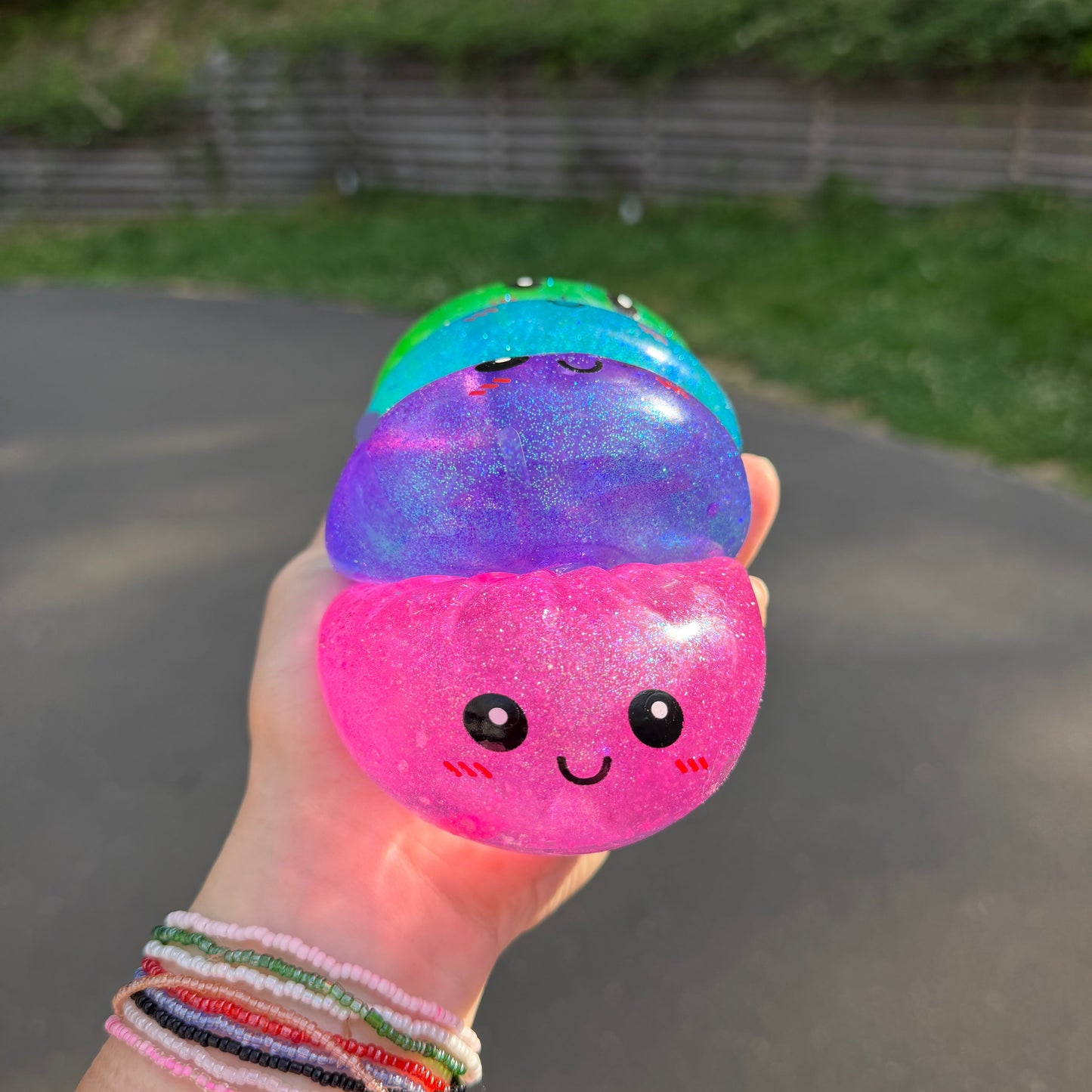 Squishy Toy - Viral Dumpling, Slow Rise Glitter - Hot Pink-on hand