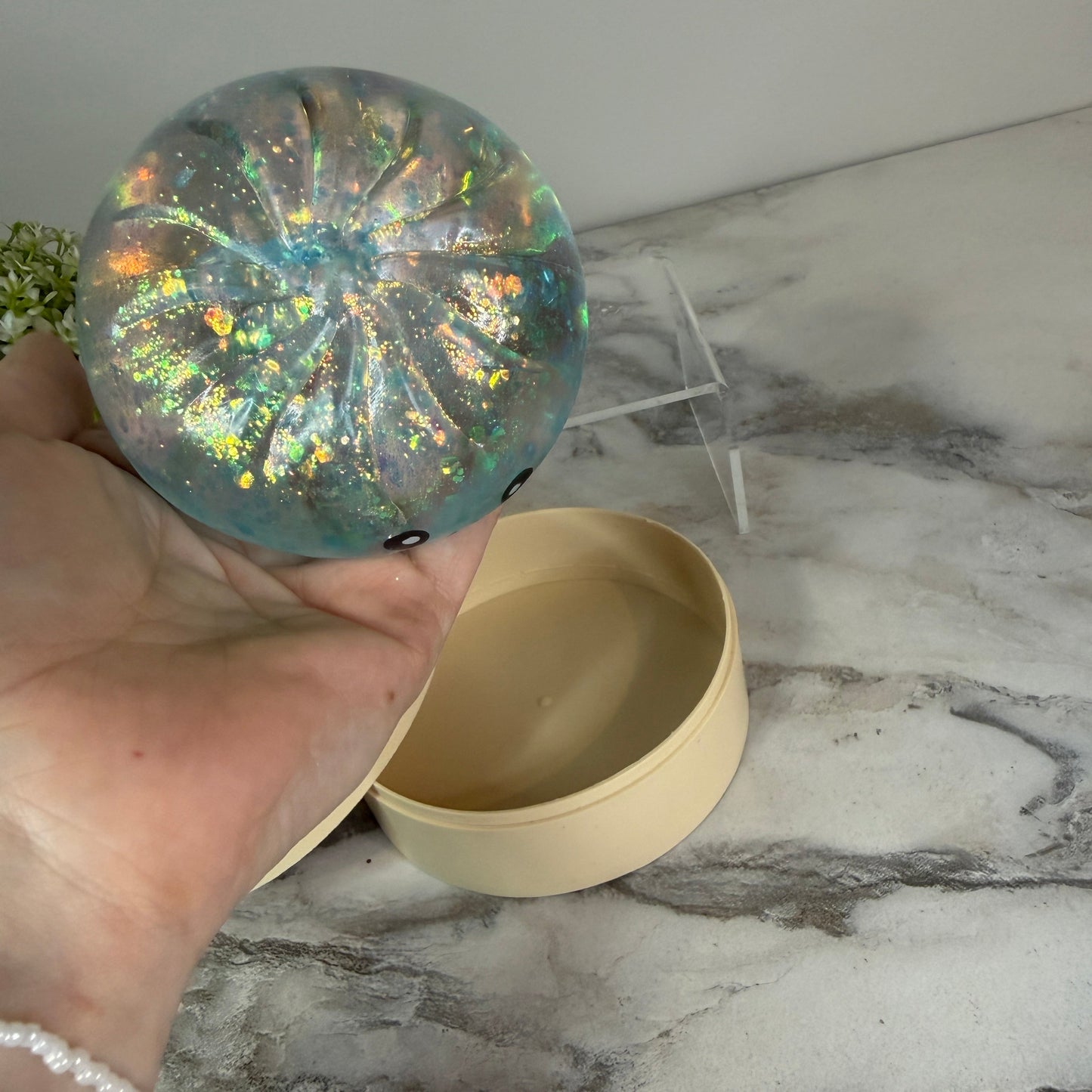 Squishy Toy - Viral Dumpling, Slow Rise Glitter - Light Blue-on hand