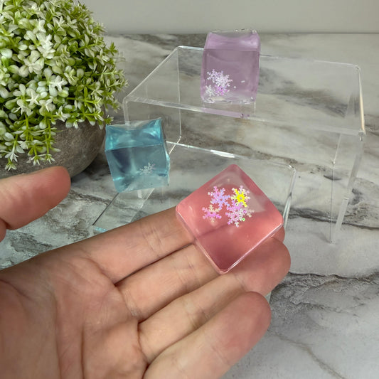 Squishy Toy - Ice Cube Snowflake-on hand