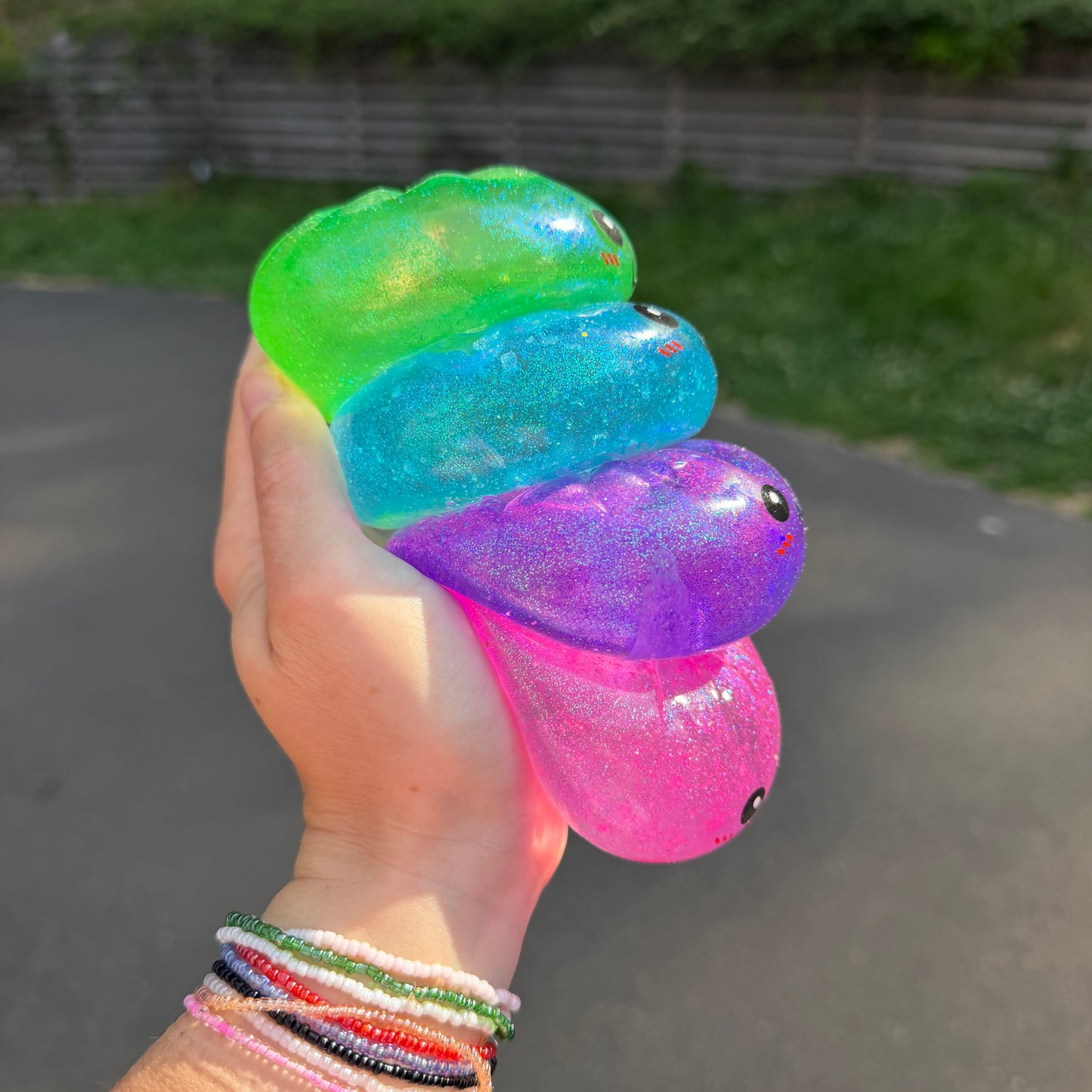 Squishy Toy - Viral Dumpling, Slow Rise Glitter - Hot Pink-on hand